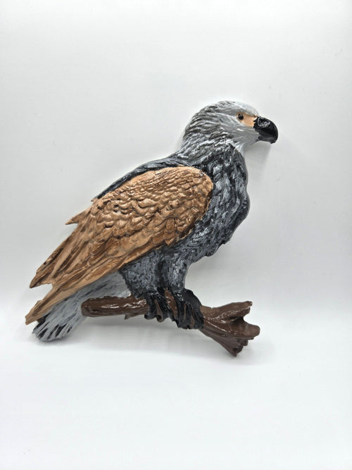 Adler Skulptur von der Seite