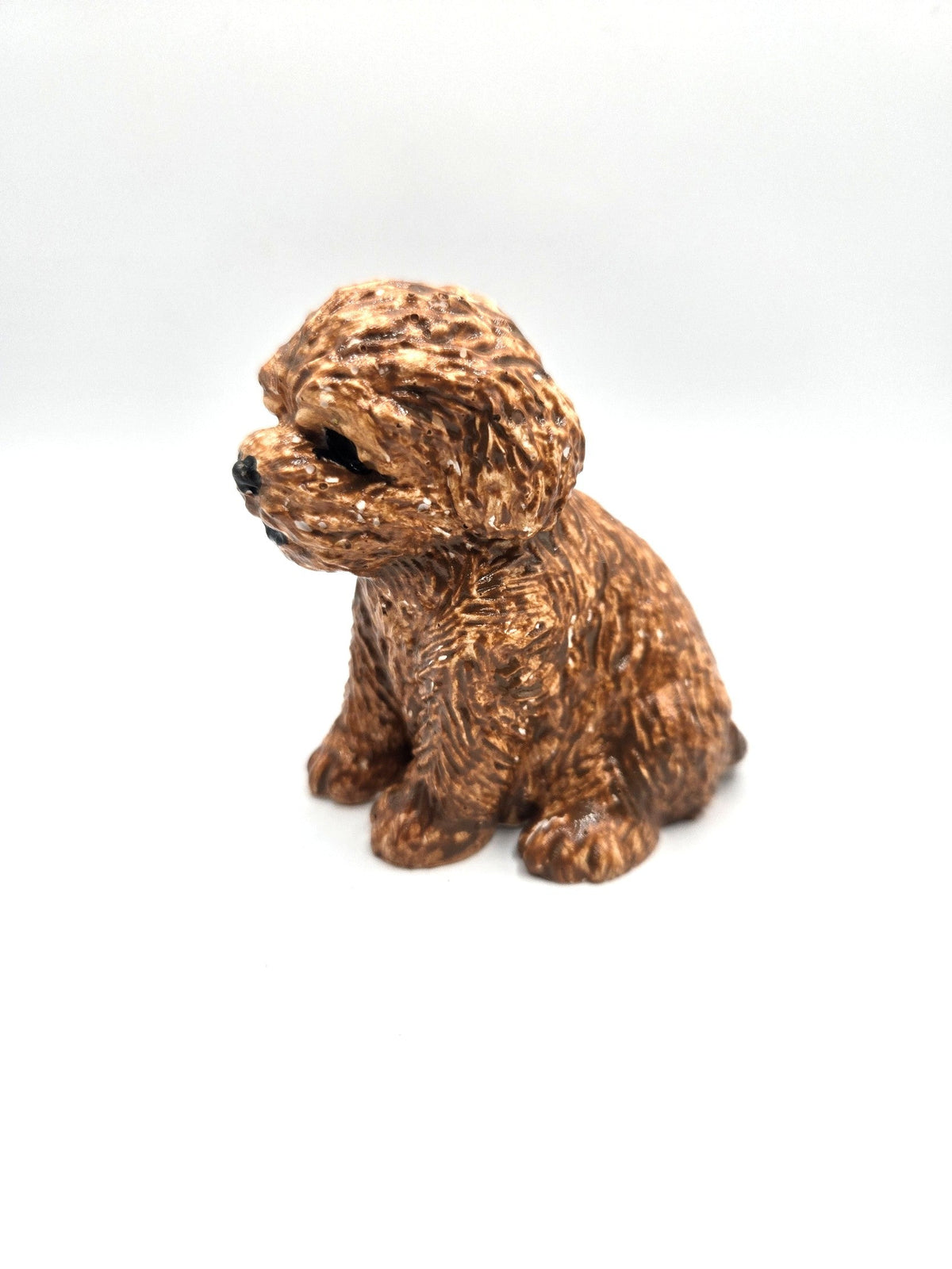 Pudel Figur aus Gips von der Seite