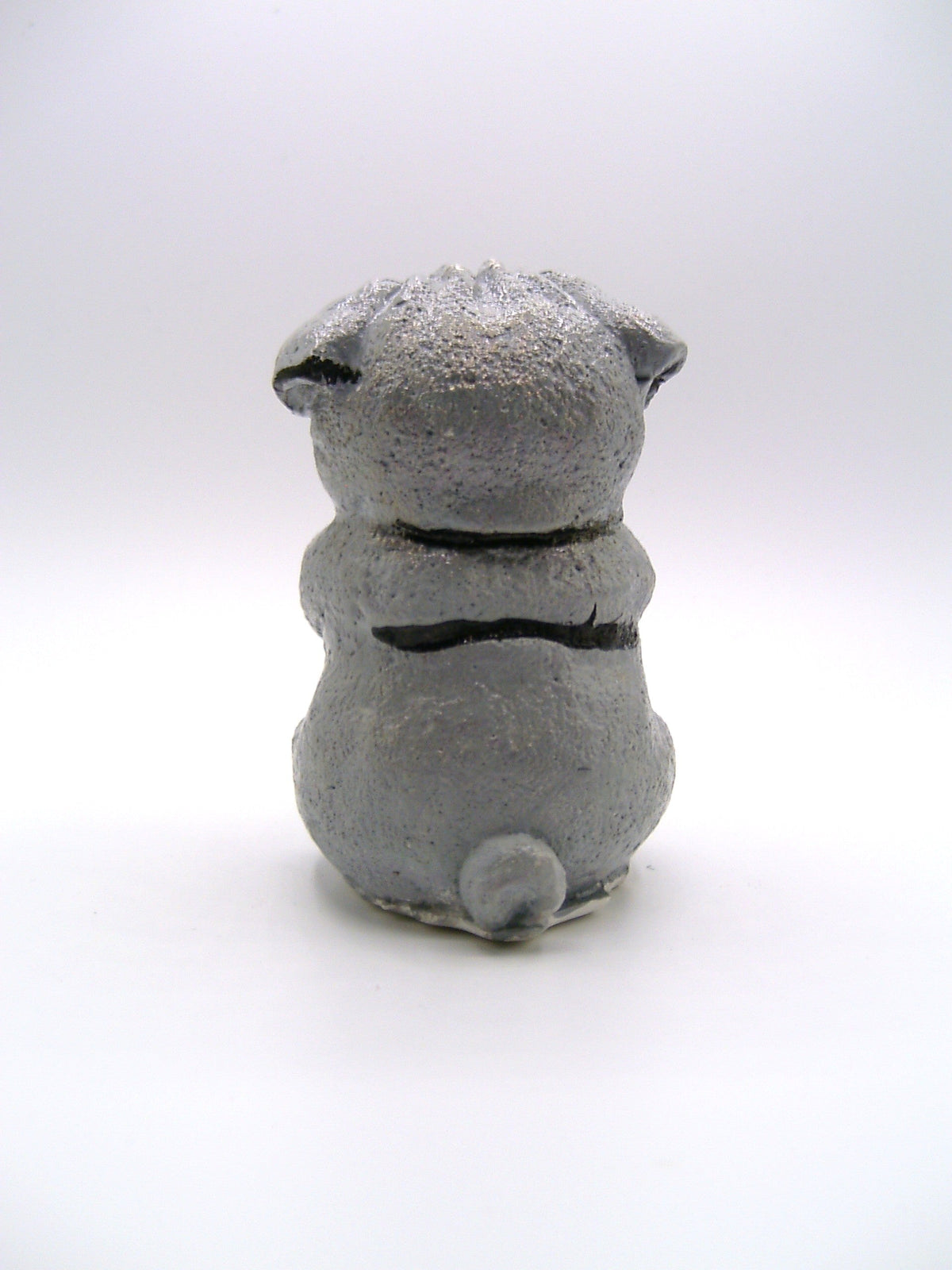 Mops Dekofigur von hinten