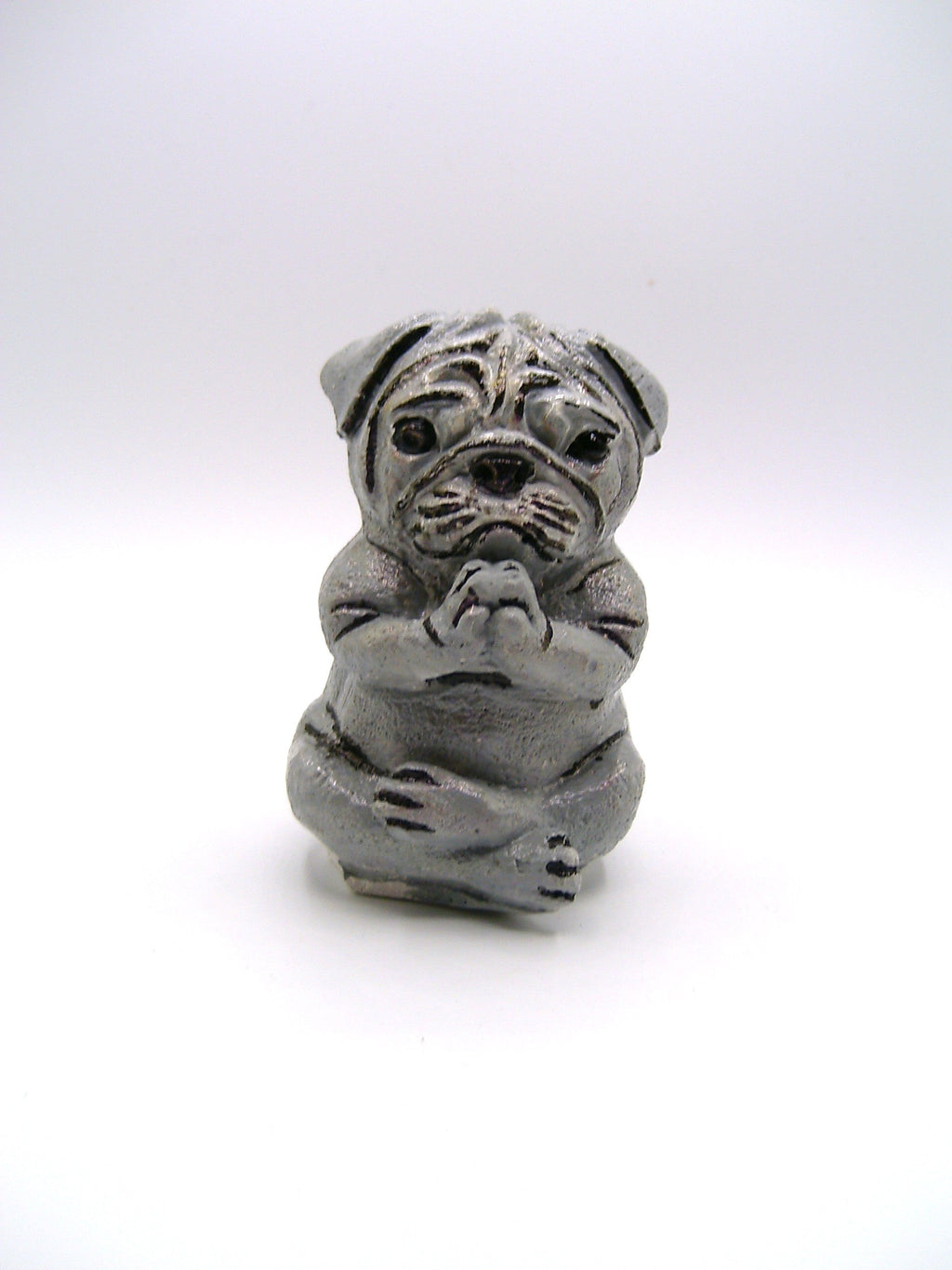 Mops Dekofigur von vorne