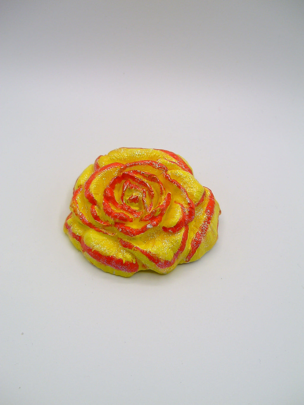 Rose Gelb-Rot seitlich