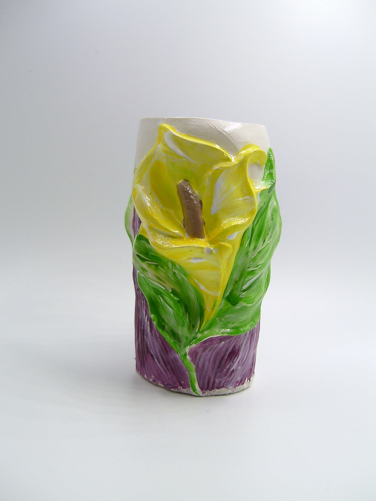 Calla Vase aus Gips – Seitenansicht mit beiden Blüten